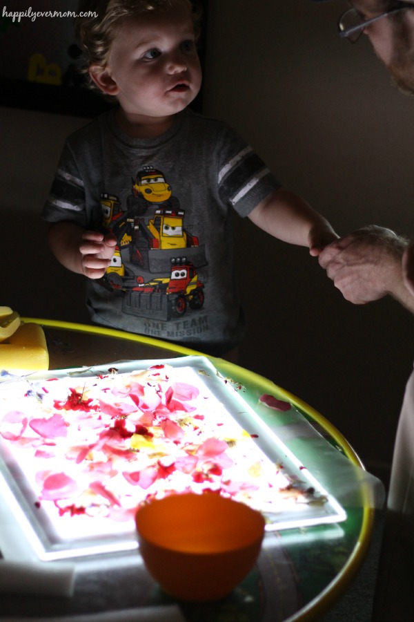Quick flower activity on the light table that is great for toddlers, too!