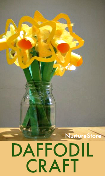 easy daffodil craft with contact paper